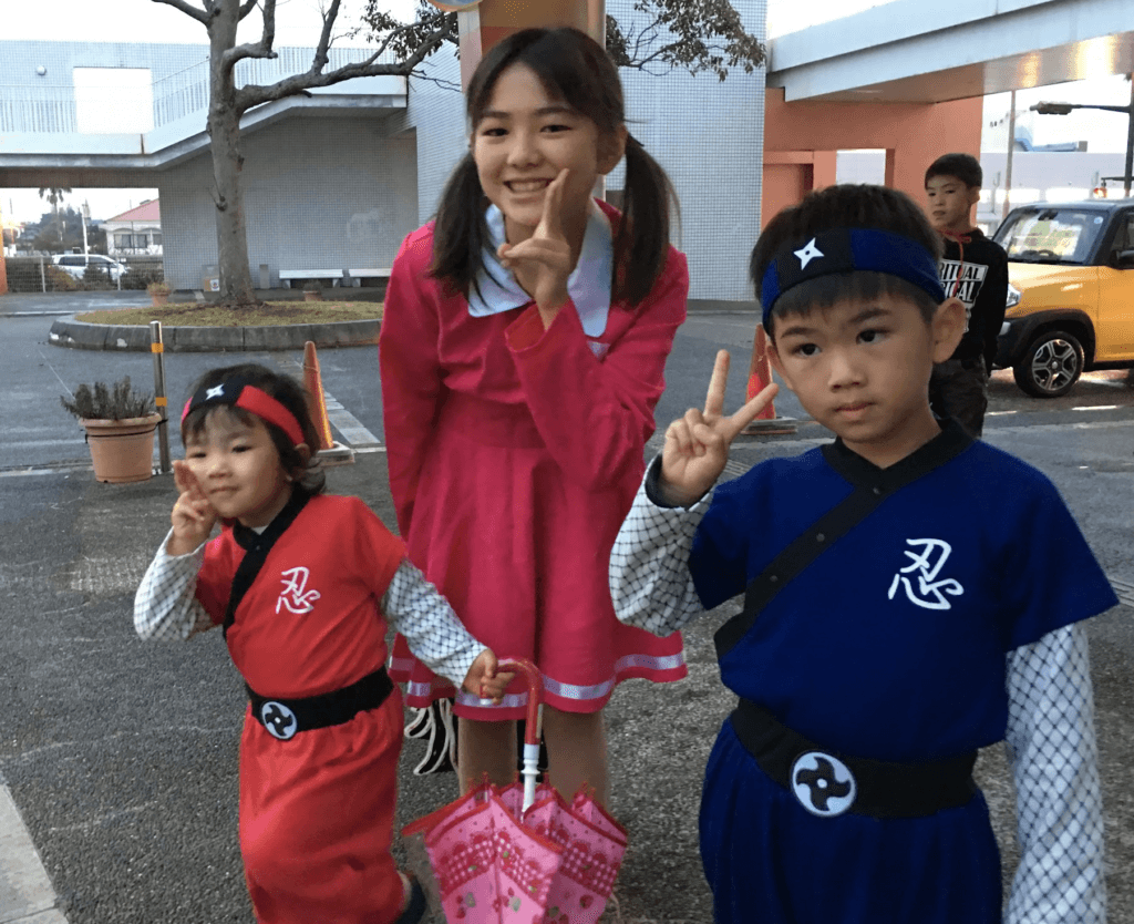 吹き矢屋さん(忍者コスプレ)